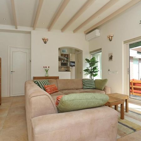 Sunnybeachhouse Aan Het Bos, Tussen Zee En Meer. ノールトウェイケルハウト　 エクステリア 写真